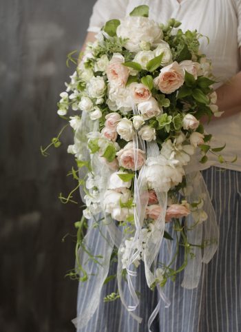 trailing bouquet